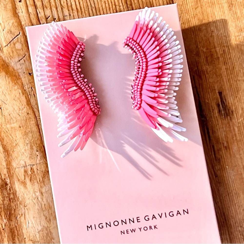 πΊπHPππΊ NWT Mignonne Gavigan Midi Madeline Earrings Triple Layered Pink & White - Picture 13 of 16